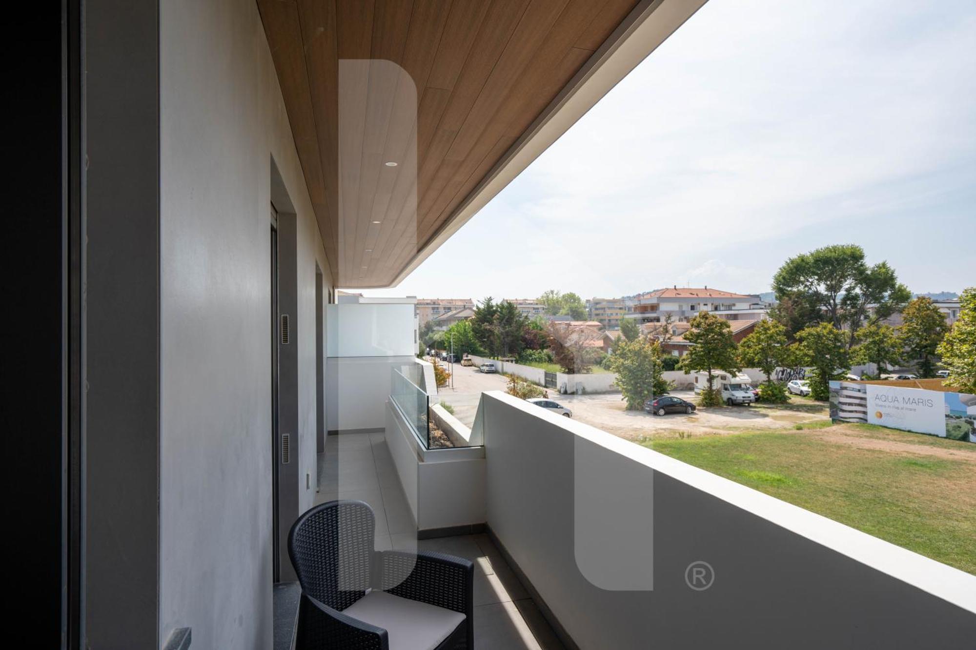 Homiday - Waterfront Montesilvano Exterior photo