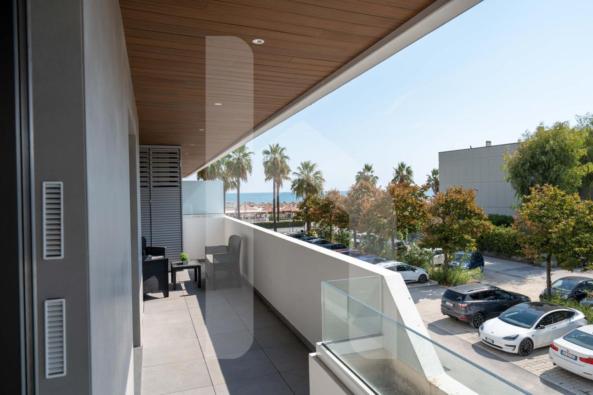 Homiday - Waterfront Montesilvano Exterior photo